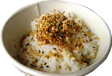納豆ご飯の上に【だったんそばふりかけ】をトッピング!
