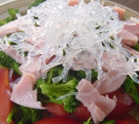 サラダに海藻サラダ麵